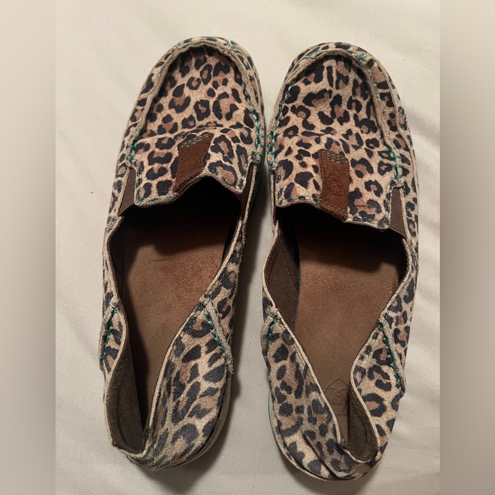 Ariat Women's Leopard Print cruisers
